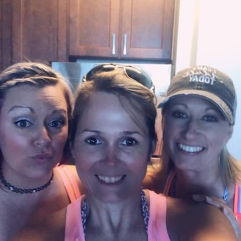 Meet your Posher, Cynthia